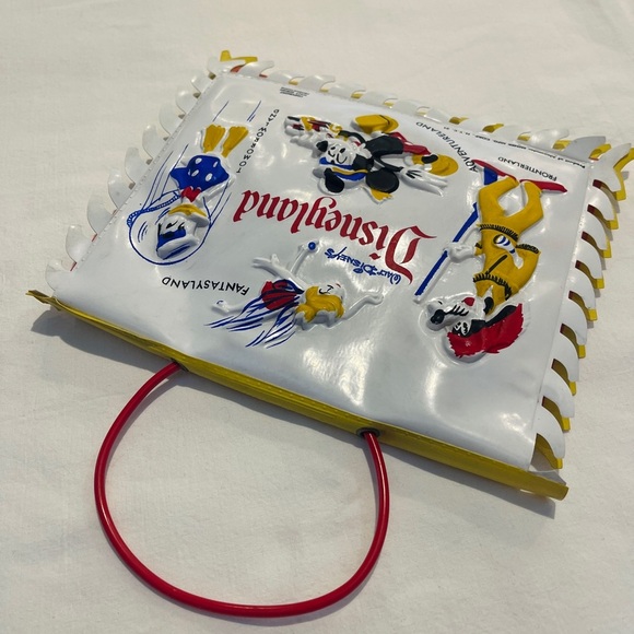 1950s RARE Collectible EARLY Disneyland Vinyl Purse Near Mint Condition - Picture 4 of 13